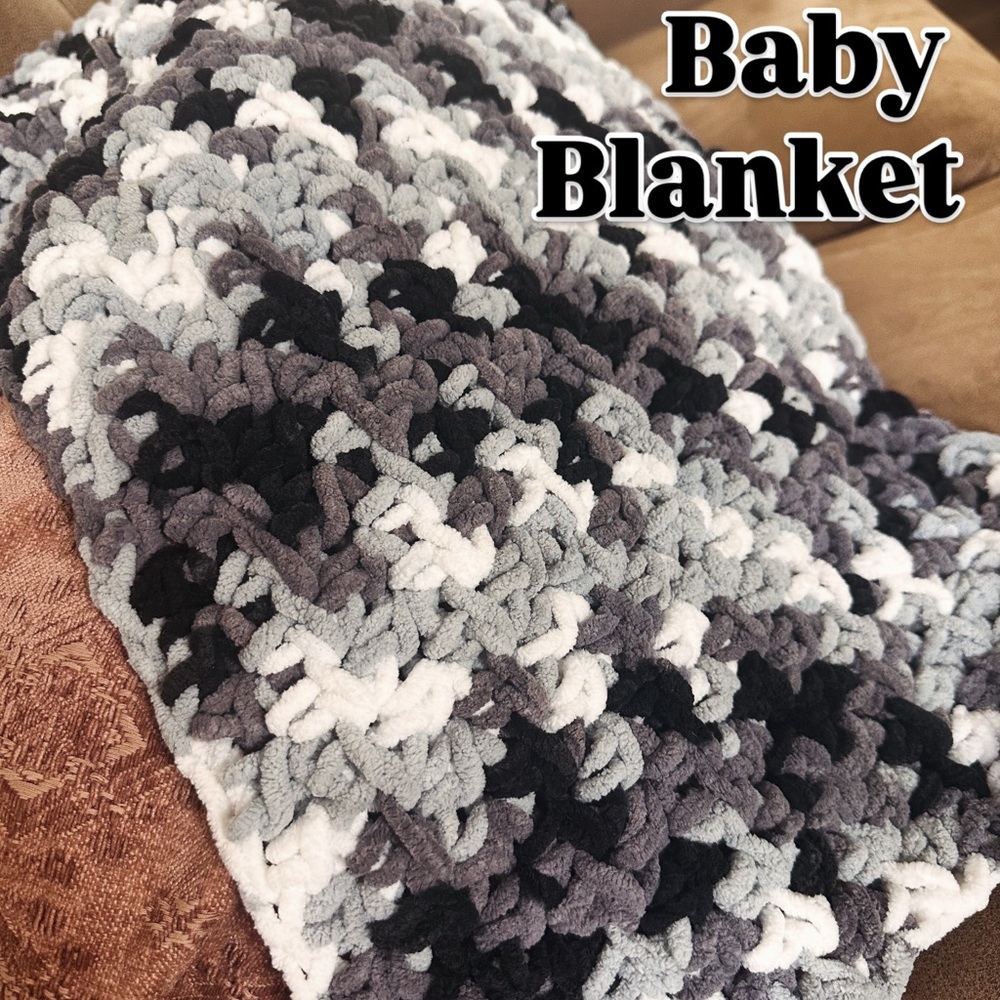 Cozy Knit Baby Blanket - Black, Gray, White